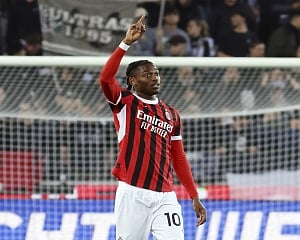 AC Milan canters to victory over struggling Udinese