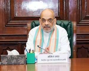 Amit Shah reviews security along Indo-Pak border, airports with top officials
