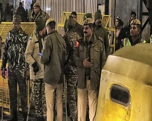 Delhi: Man strangles woman over infidelity suspicion, arrested