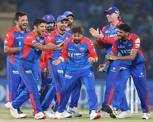 Delhi Capitals eye second win as KL Rahul returns against wounded Sunrisers