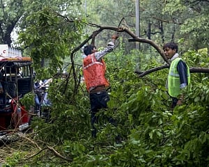Heavy rain batters Delhi, 3 children among four dead; over 200 flights delayed