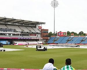 England want to have a good surface to hit through the line against India: Leeds curator