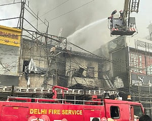 Fire at shoe showroom in Delhi's Shaheen Bagh, no casualty