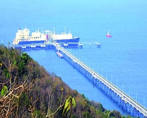GAIL operates Dabhol LNG terminal in monsoon for the first time