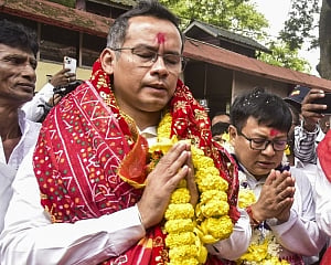 Gaurav Gogoi takes charge as new Assam Congress chief