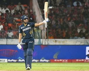 Gill, Siraj, Washington shine in GT's easy 7-wicket win over SRH