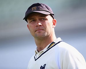 Gill's strategy and body language on Day 1 traits of a world class player: Trott