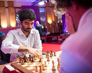 Gukesh outwits Carlsen; leads Super United rapid and blitz