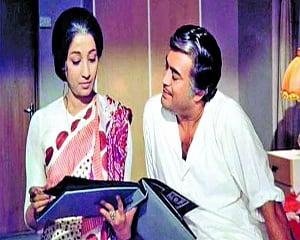 Gulzar’s Aandhi: Film that rocked Power Corridor 50 years ago