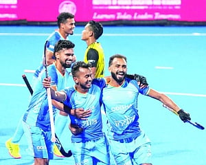 India rally from goal down to beat Malaysia 4-1