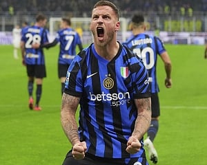 Inter beat Fiorentina to move into second place in Serie A