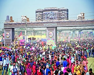 Kumbh readies for Amrit Snan today