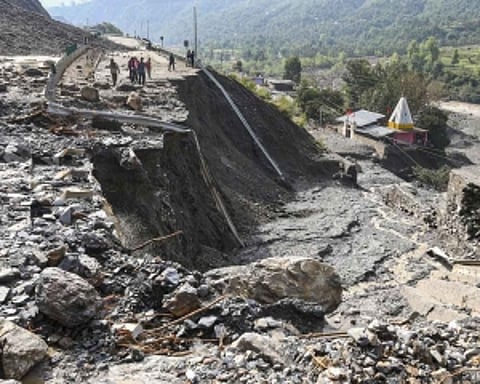 Landslide-hit Jammu-Srinagar NH remains closed, restoration work may take six days