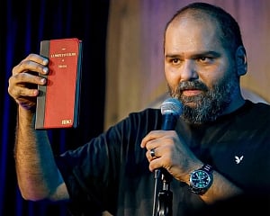 Madras HC grants interim anticipatory bail to comedian Kunal Kamra