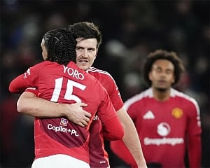 Maguire heads late winner and Man United beats Leicester in dramatic FA Cup match