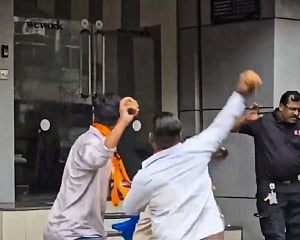 Marathi row: Investor Kedia's office vandalised