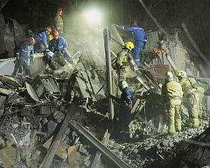 Massive Russian strike on Kyiv kills 9 overnight