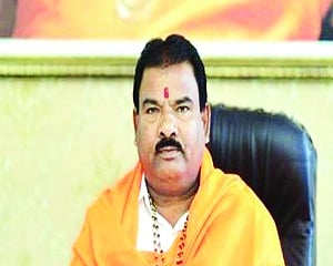 MLA assaults canteen staffer, faces flak from CM, Opposition