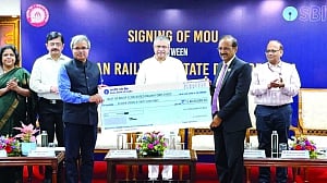MoU between Railways and SBI on rail employees salary packages