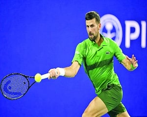Novak Djokovic returns to Madrid Open