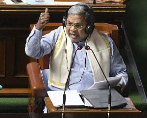 Opposition demands judicial probe into 'honey-trap' allegations in Karnataka Assembly