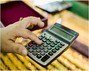 Prime Loan Festival 2025: Plan Your Gold Loan Better with Bajaj Finserv Gold Rate Calculator