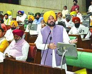 Punjab CM Mann chairs meeting with senior cops