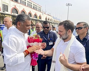 Rahul Gandhi joins Congress padyatra in Bihar's Begusarai