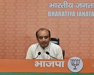 Rahul's surrender barb insult of armed forces: BJP