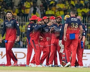 RCB look to strengthen top two spot against SRH