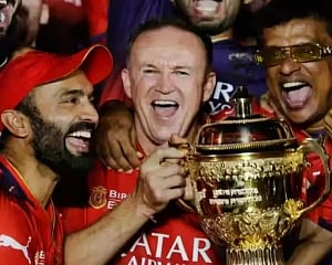 RCB were adamant to get a good bowling attack, it was a huge first step in winning IPL: Andy Flower