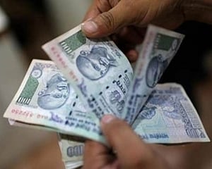 Rupee plunges 67 paise to hit record low of 87.29 against US dollar in early trade