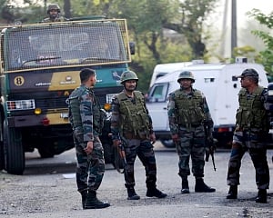 Terrorists fire at army vehicle in J-K's Rajouri