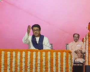Three-language policy precursor to separate Mumbai plan: Raj at joint rally with Uddhav