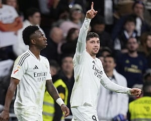 Valverde scores late in Real Madrid’s 1-0 win as suspended Mbappé is jeered by some fans