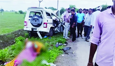4 killed, 5 injured as truck collides with SUV in Madhya Pradesh