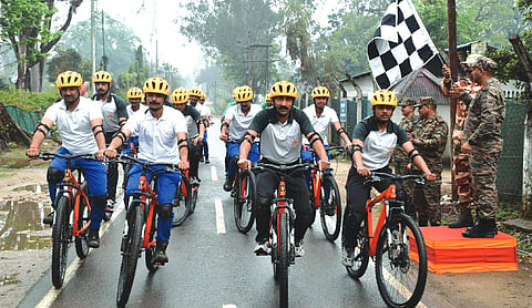 Army flag off joint mountain cycling expedition