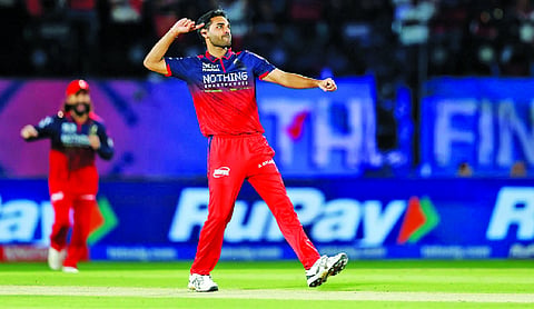 Bhuvneshwar combines virtues, variations
