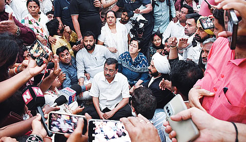BJP, AAP leaders scuffle in Palam