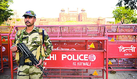 Bomb threats to Assembly, Red Fort; security sweeps launched