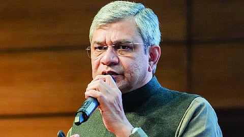 Cabinet clears INR 1.6 lakh crore infrastructure push