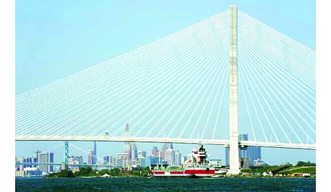 Canada celebrates completion of new Detroit River bridge
