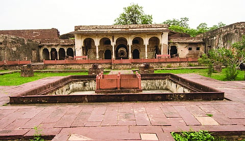 Centuries-old cannon in MP vanishes in daring midnight raid