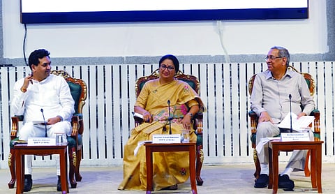 CM holds pre-budget talks with gig workers, farmers