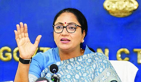 CM Rekha attacks Congress over assault on woman journalist during protest