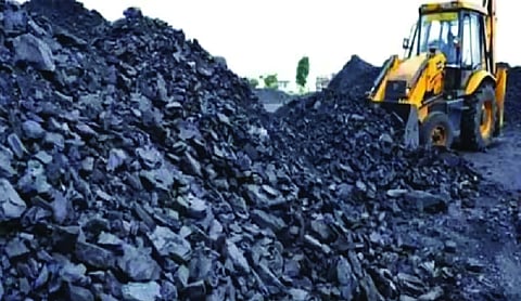 Coal India production drops 7.5% in Q1