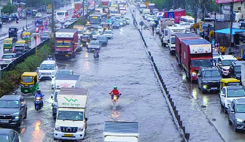 DDA clears 57,000 MT silt from drains, 70% more than last year