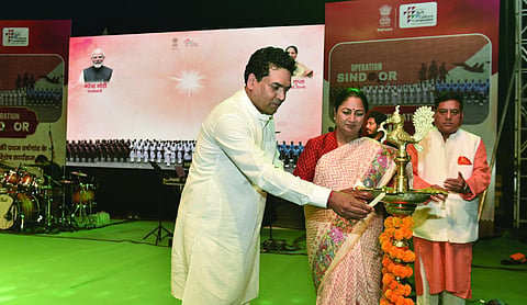 Delhi marks ‘Shaurya Diwas’ at Connaught Place