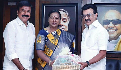 DMDK joins DMK-led alliance ahead of TN polls