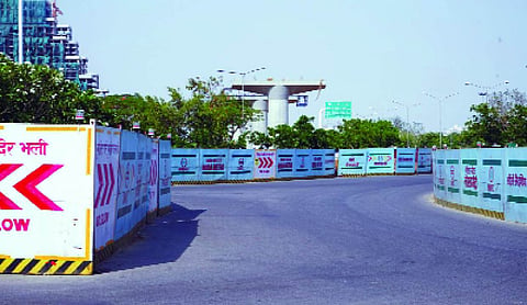 DMRC barricades 20-km construction sites to ensure commuters’ safety